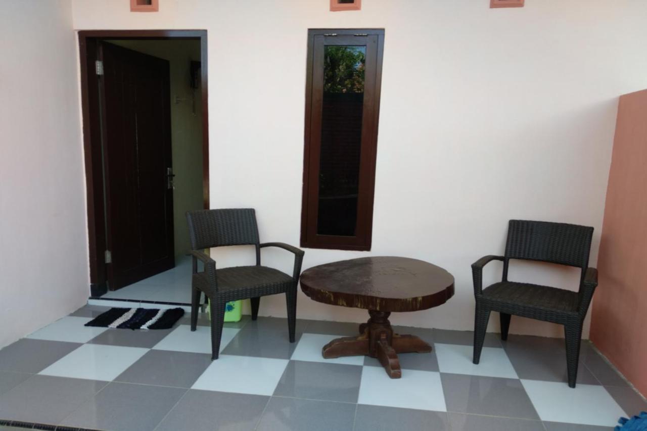 Kelapa Gading Homestay Syariah Redpartner Banyuwangi  Exterior foto